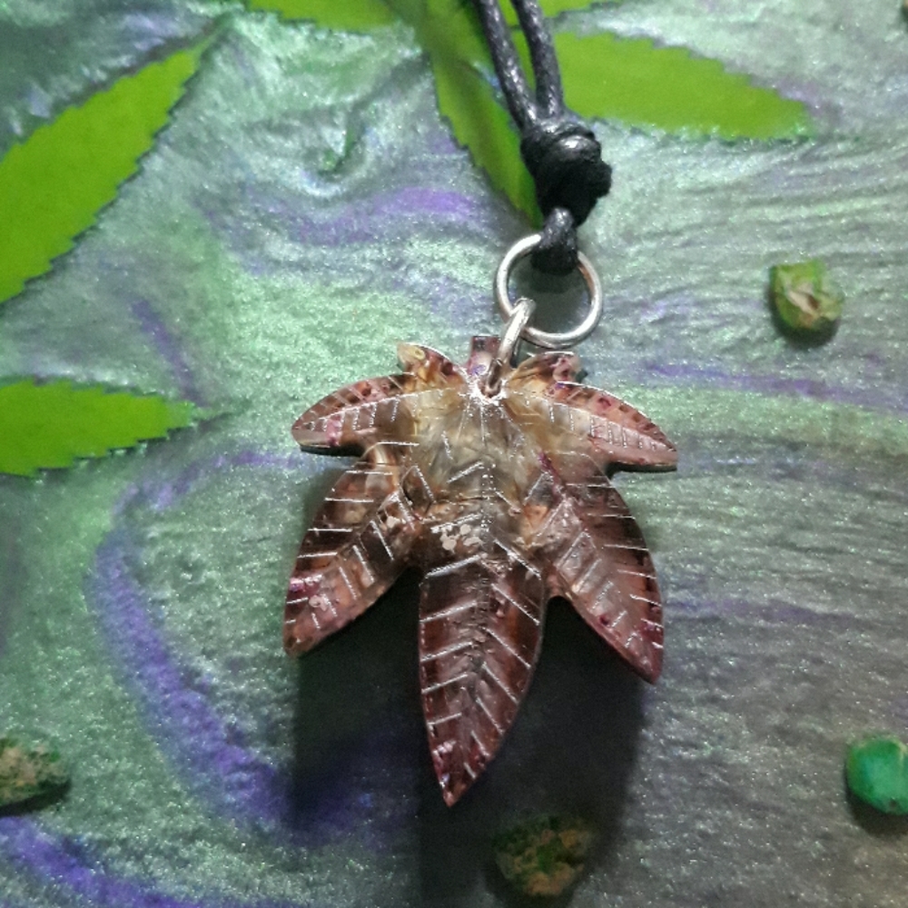 Pot Leaf Pendant